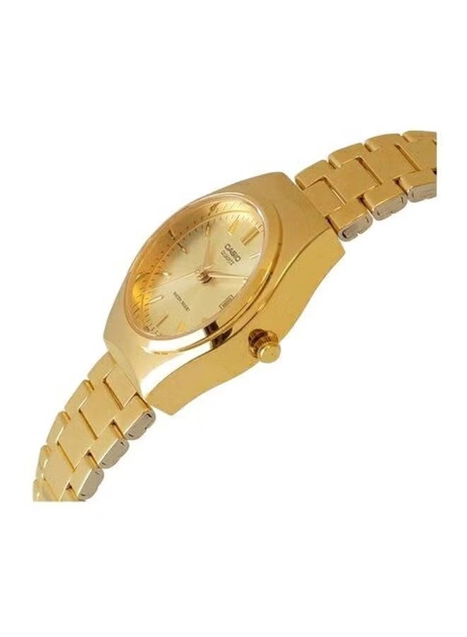 كاسيو ساعة كاسيو للزوجين، مينا ذهبي وسوار من الفولاذ المقاوم للصدأ، موديل MTP/LTP-V1107N-9A - Image 2